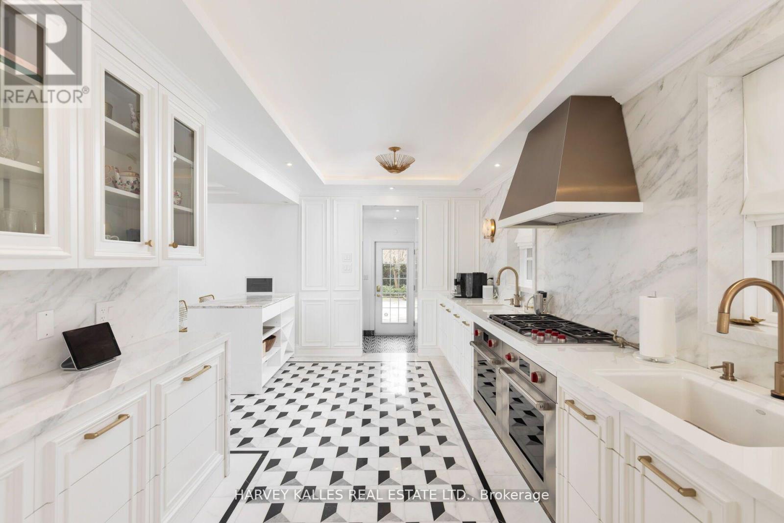 470 Russell Hill Road, Toronto, Ontario  M5P 2S7 - Photo 14 - C12846058