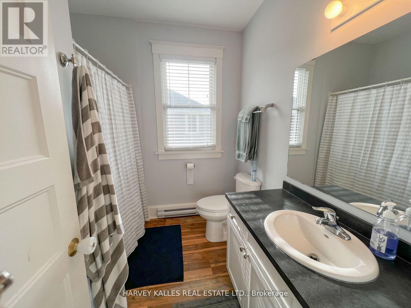 24 Butternut Lane, Prince Edward County, Ontario  K0K 1P0 - Photo 11 - X12846302