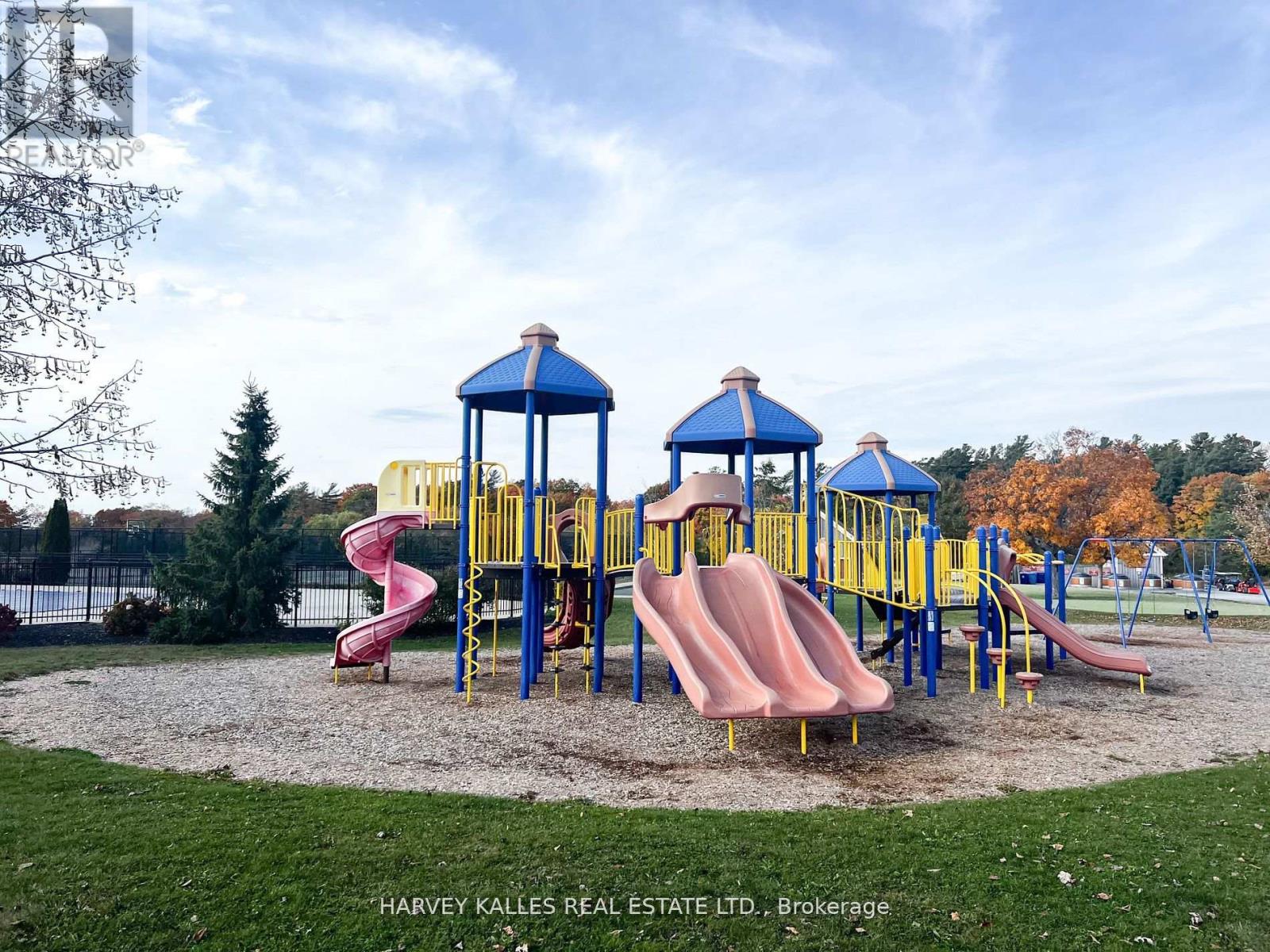 24 Butternut Lane, Prince Edward County, Ontario  K0K 1P0 - Photo 17 - X12846302