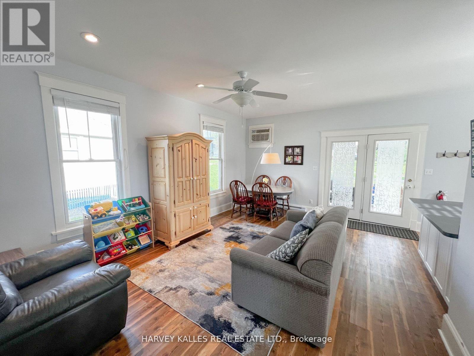 24 Butternut Lane, Prince Edward County, Ontario  K0K 1P0 - Photo 4 - X12846302