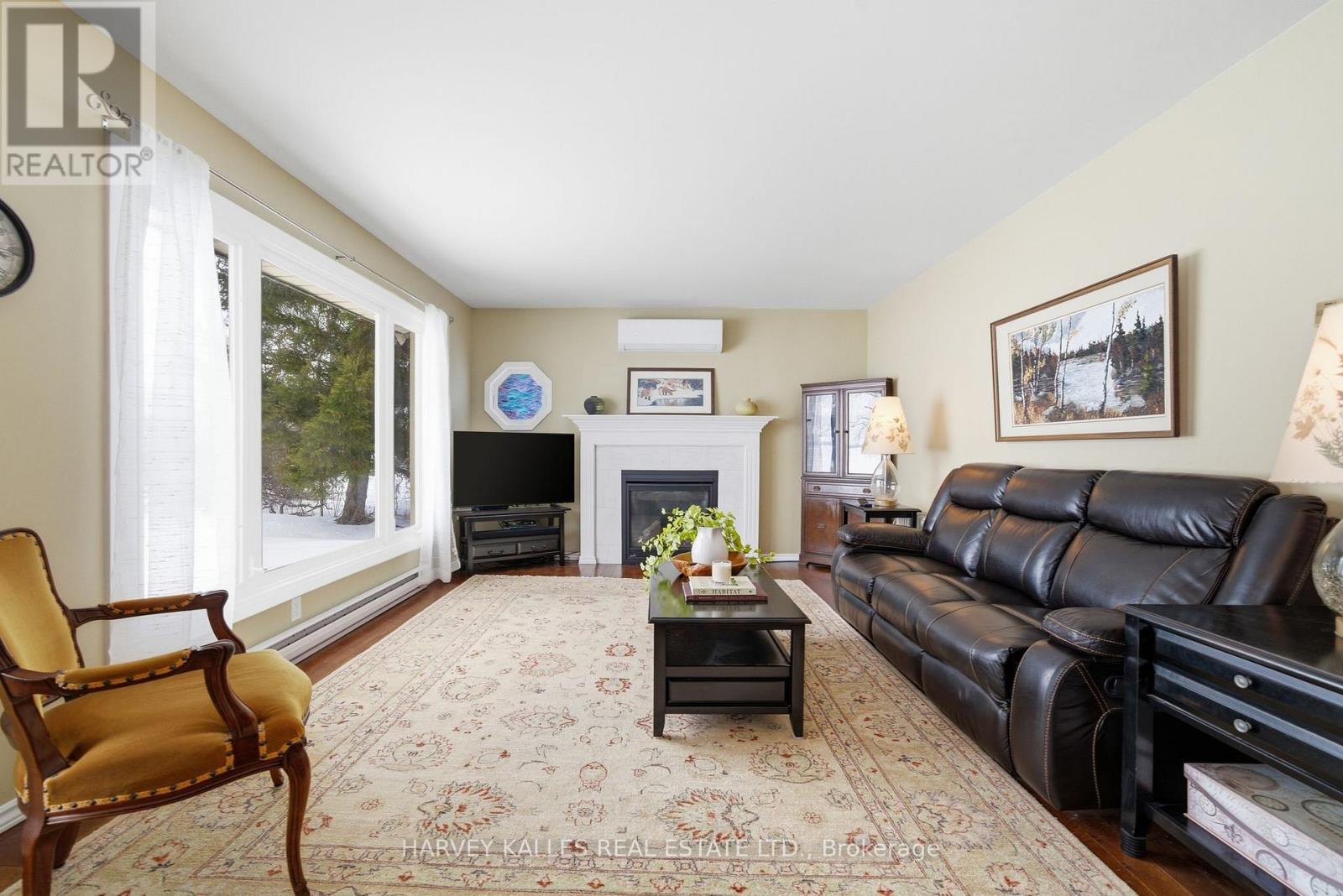 1090 North Big Island Road, Prince Edward County, Ontario  K0K 1W0 - Photo 12 - X12846366