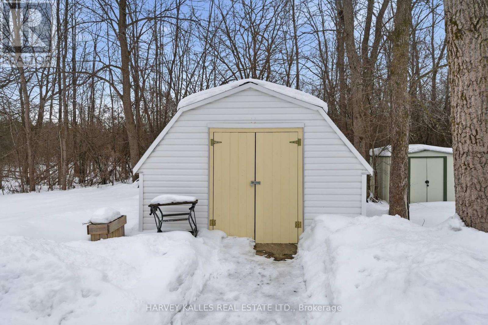 1090 North Big Island Road, Prince Edward County, Ontario  K0K 1W0 - Photo 20 - X12846366