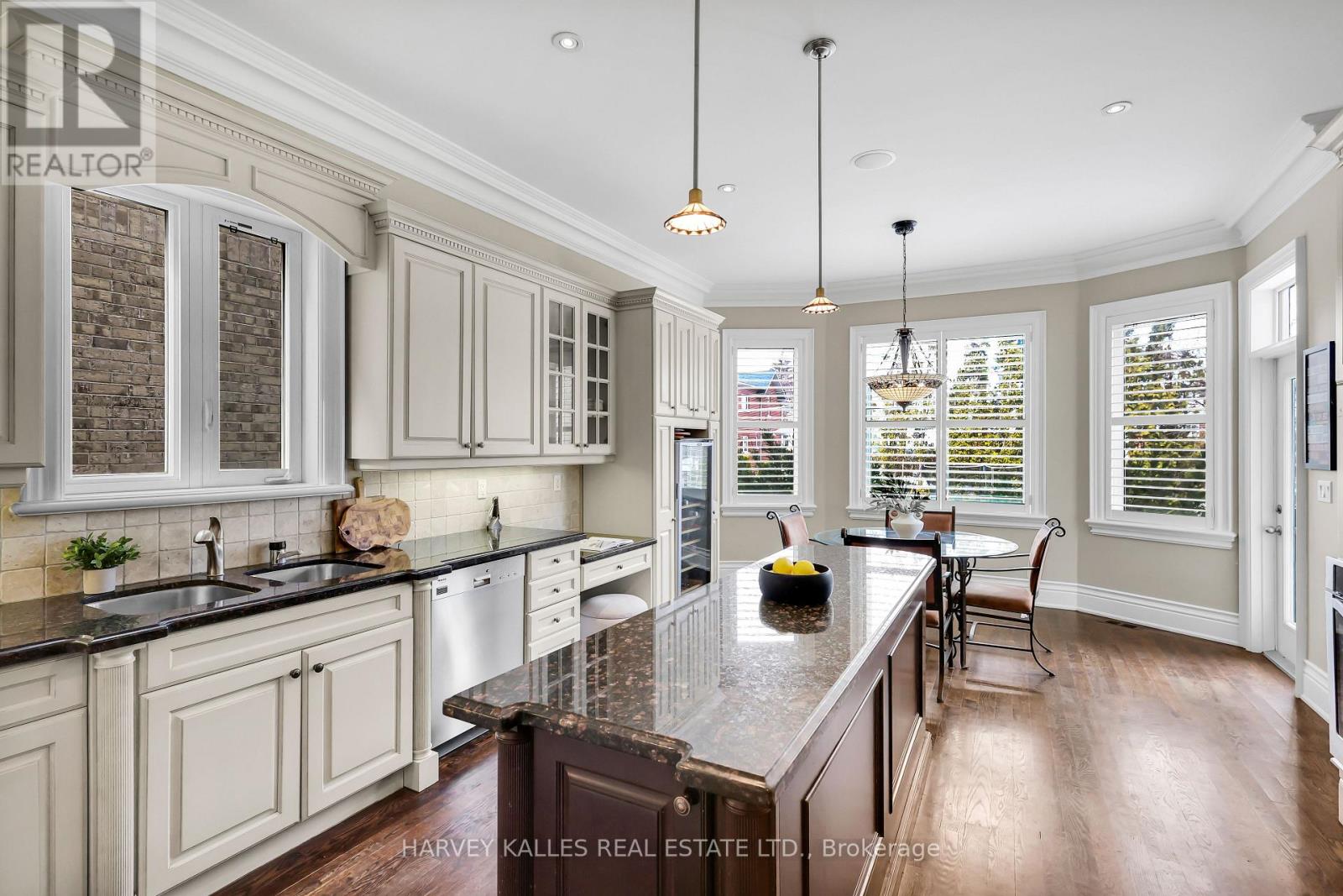 76 Dunblaine Avenue, Toronto, Ontario  M5M 2S1 - Photo 14 - C12846376