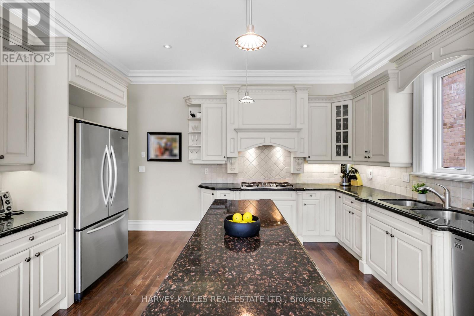 76 Dunblaine Avenue, Toronto, Ontario  M5M 2S1 - Photo 18 - C12846376