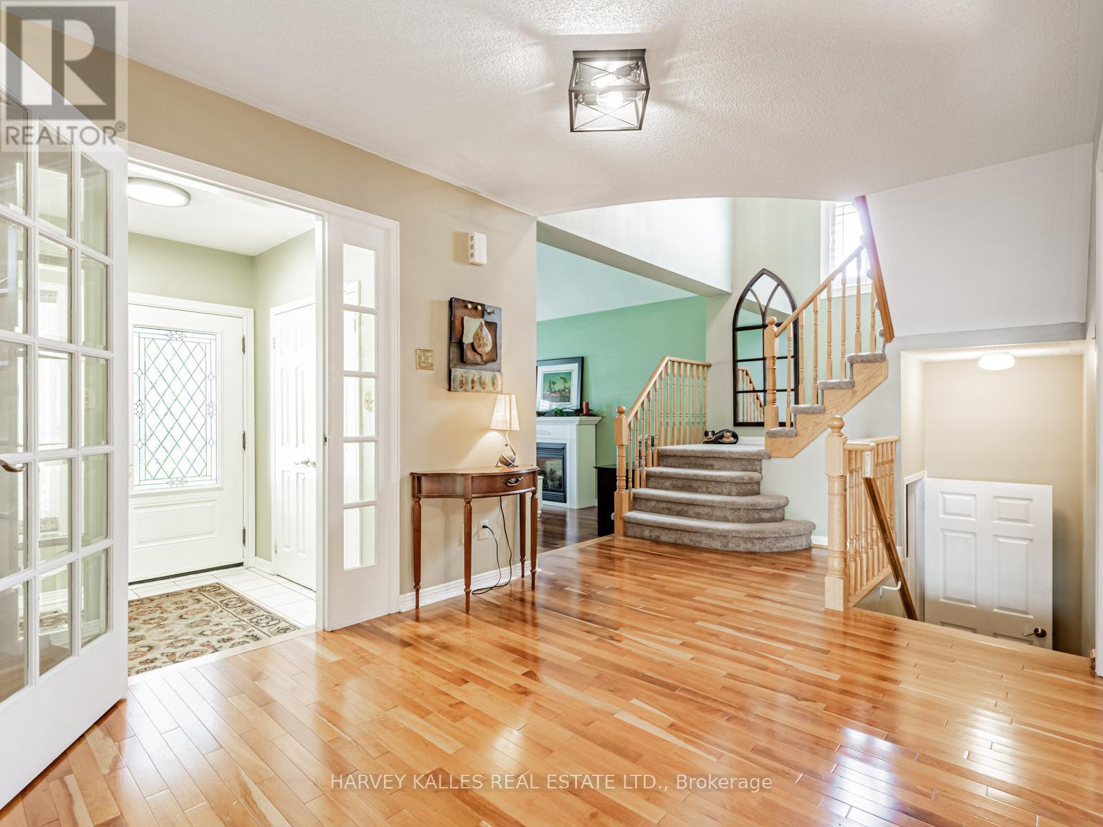 49 Rothean Drive, Whitby, Ontario L1P 1L5 - Photo 3 - E12846310