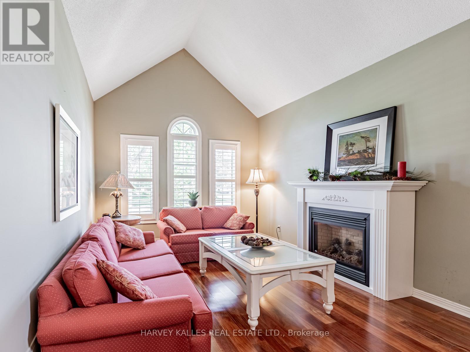 49 Rothean Drive, Whitby, Ontario L1P 1L5 - Photo 4 - E12846310