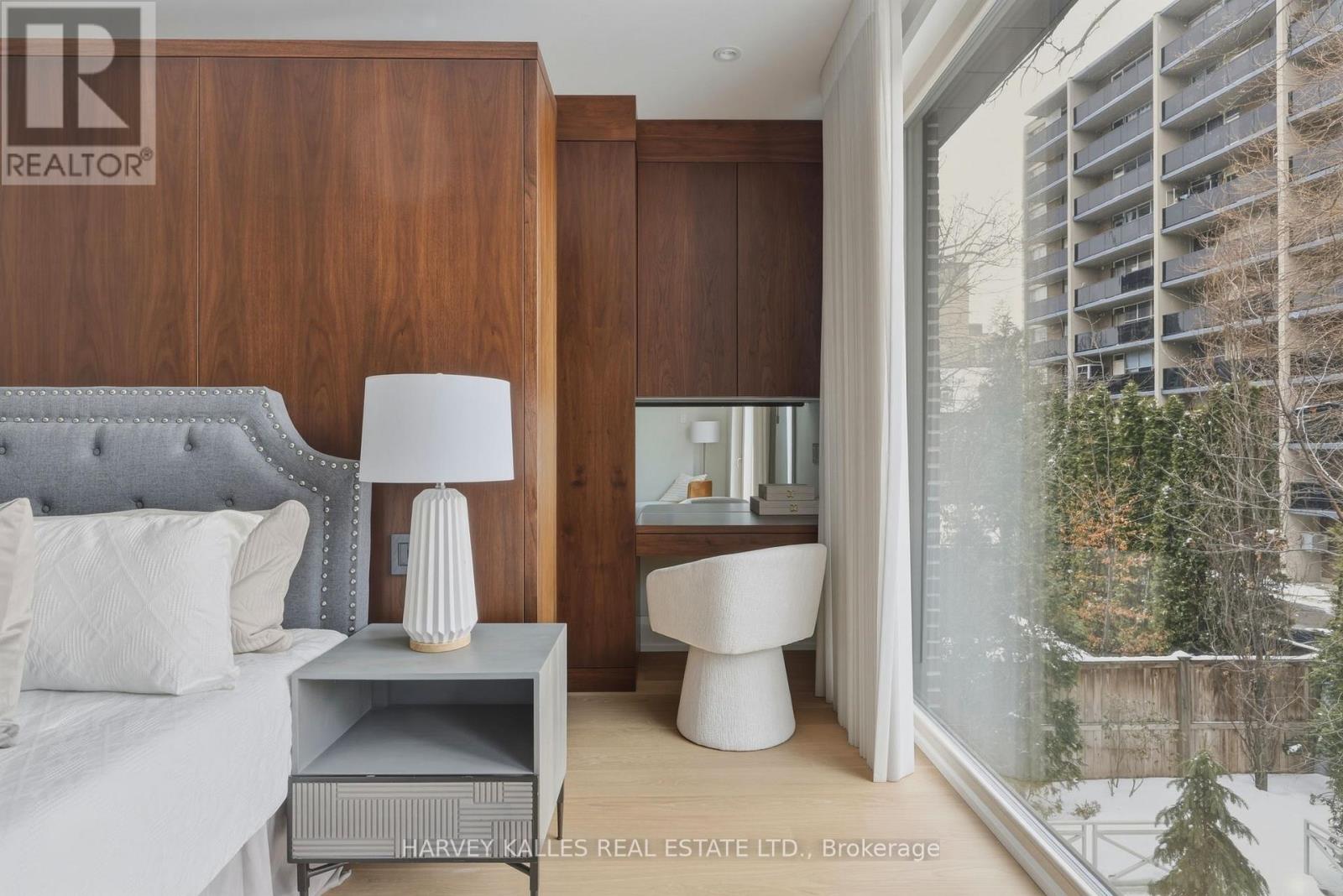 94b Admiral Road, Toronto, Ontario  M5R 2L6 - Photo 17 - C12849222