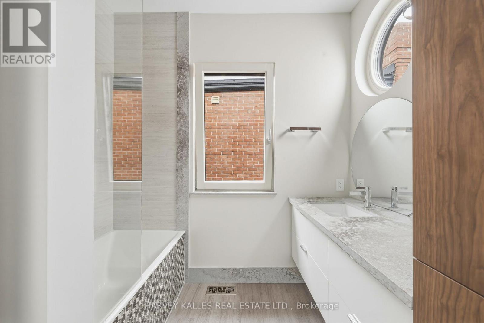 94b Admiral Road, Toronto, Ontario  M5R 2L6 - Photo 31 - C12849222