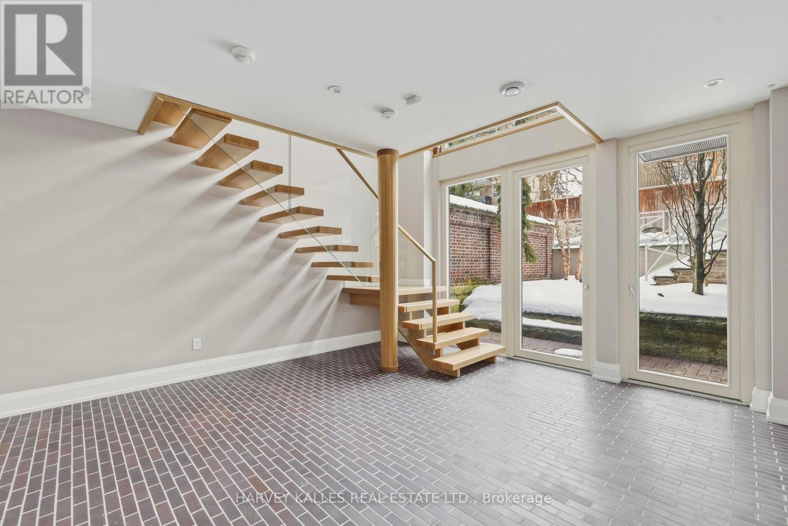 94b Admiral Road, Toronto, Ontario  M5R 2L6 - Photo 34 - C12849222