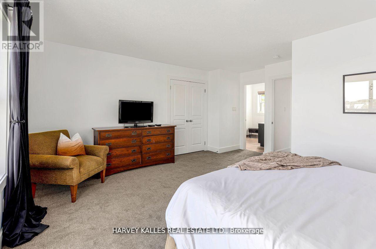 211 - 115 Fairway Court, Blue Mountains, Ontario  L9Y 0P8 - Photo 11 - X12849994