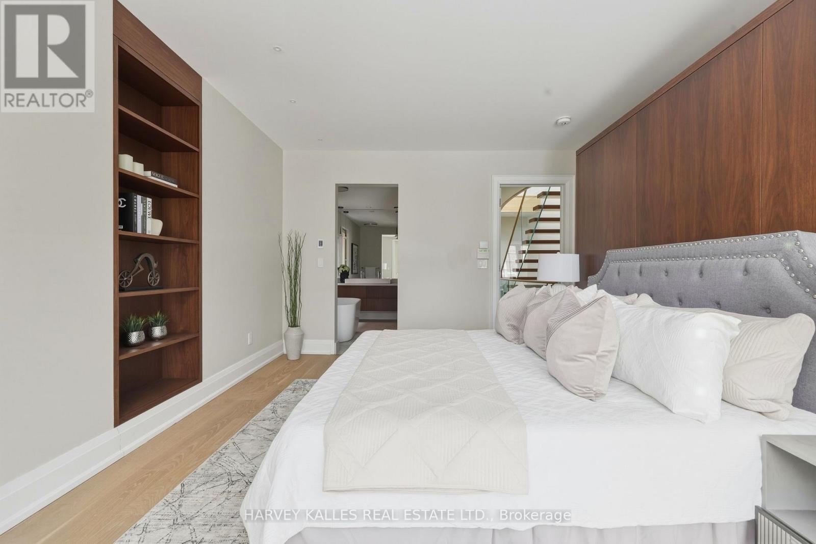 94 B Admiral Road, Toronto, Ontario  M5R 2L6 - Photo 16 - C12850636