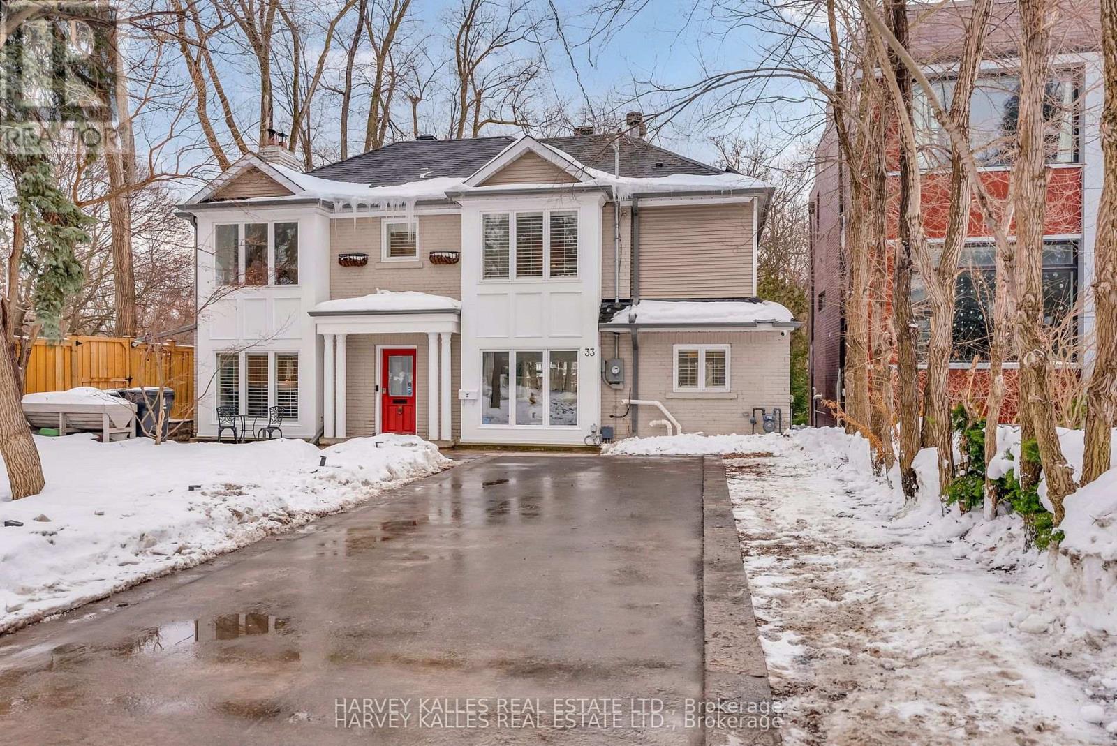 33 Glengowan Road, Toronto, Ontario  M4N 1E9 - Photo 2 - C12850836