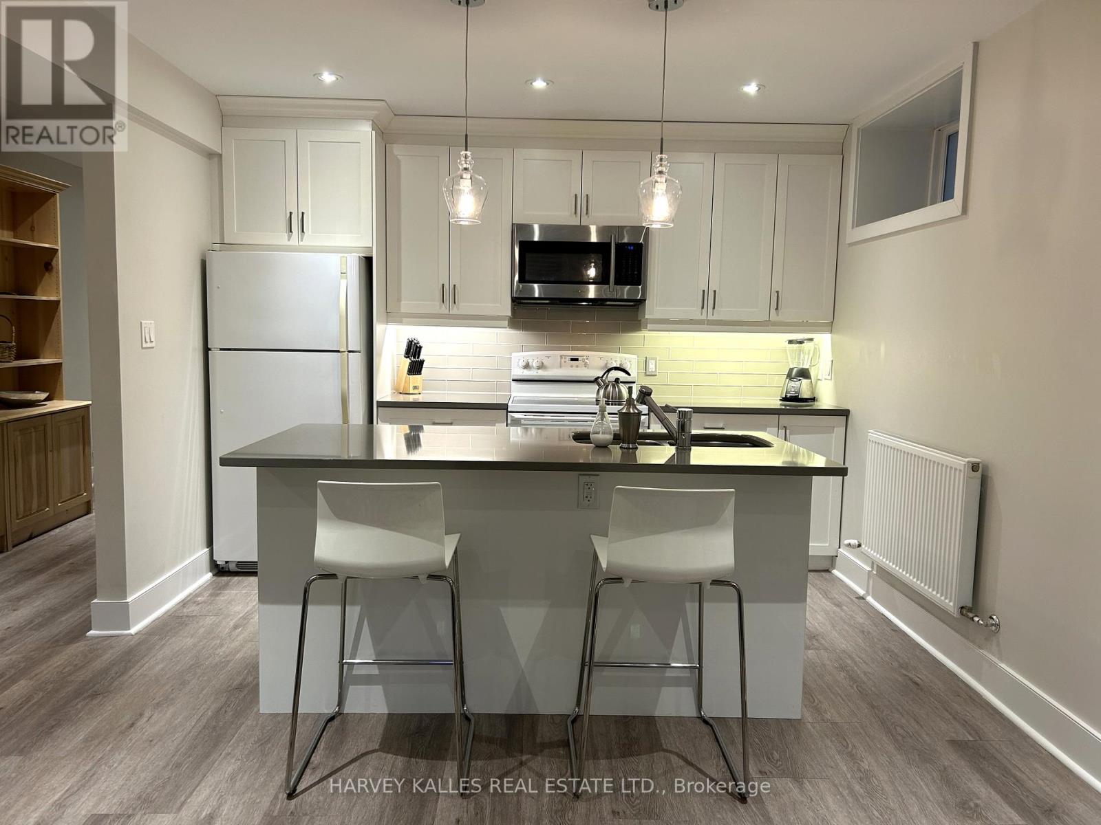 Lower - 99 Braemar Avenue, Toronto, Ontario  M5P 2L3 - Photo 4 - C12854814