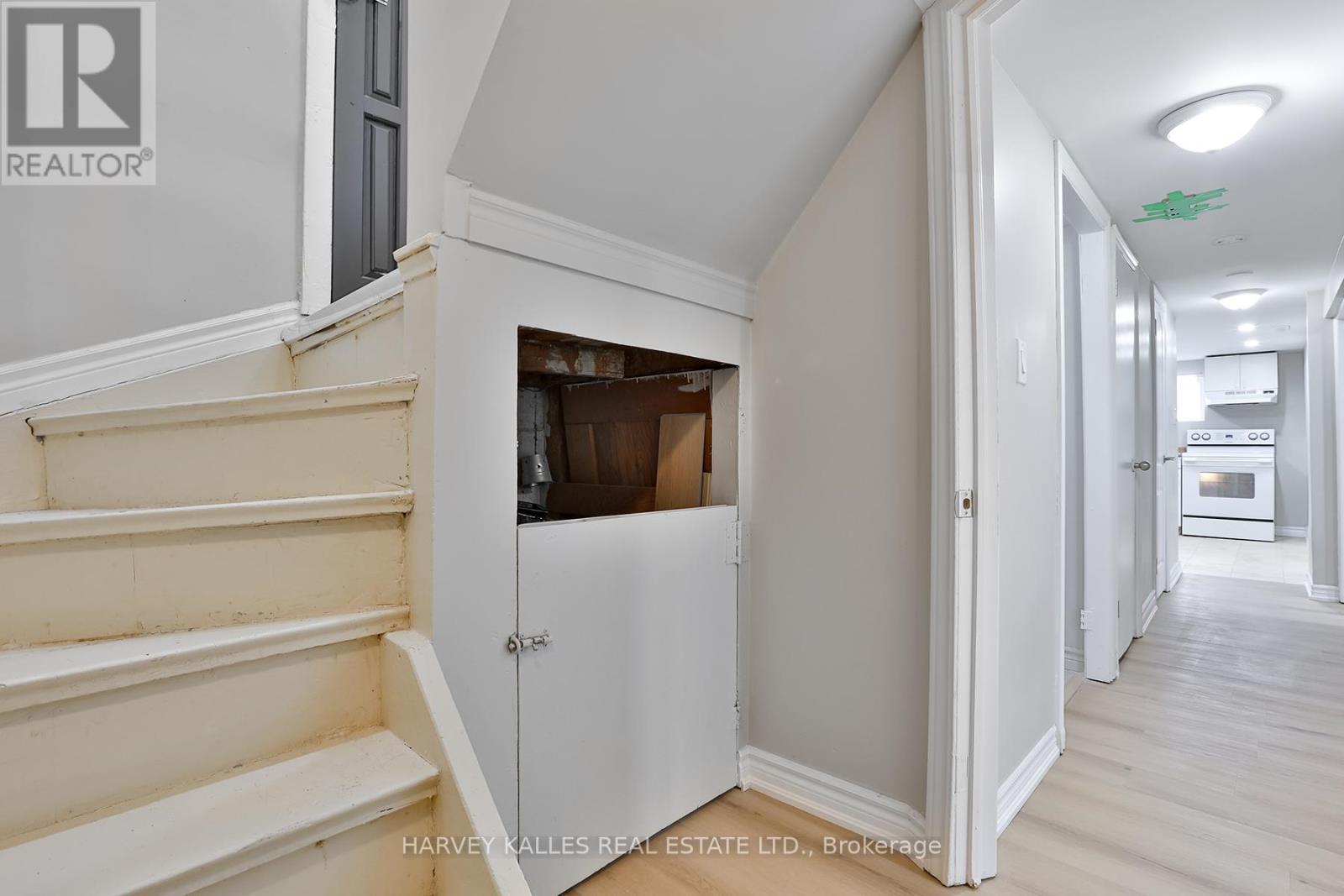 1239 Jane Street, Toronto, Ontario  M6M 4X9 - Photo 16 - W12856228