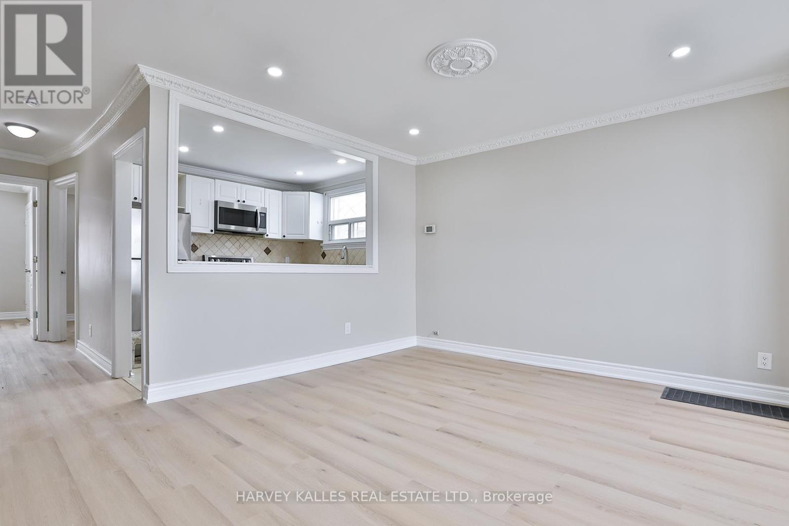 1239 Jane Street, Toronto, Ontario  M6M 4X9 - Photo 3 - W12856228