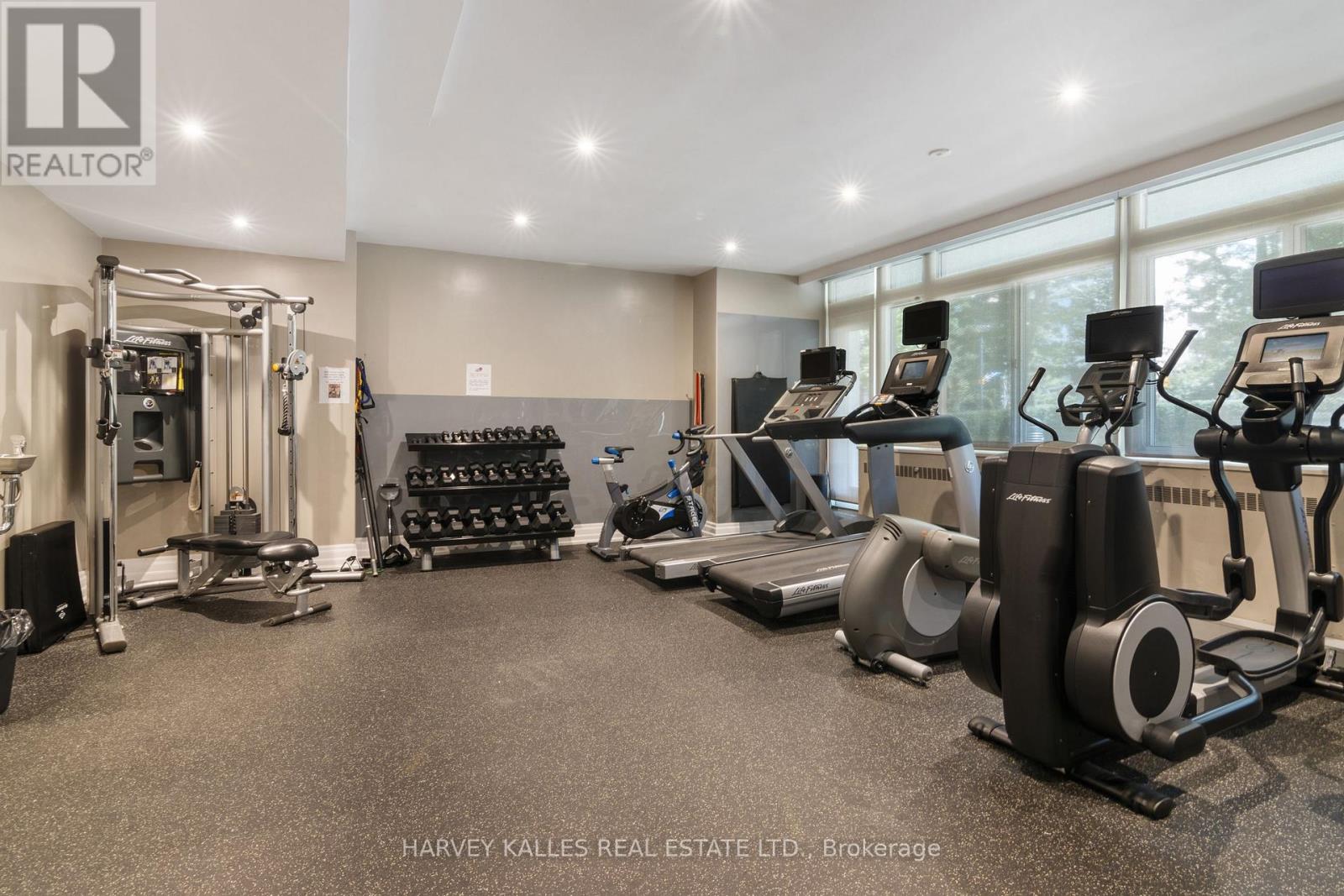 1201 - 500 Avenue Road, Toronto, Ontario  M4V 2J6 - Photo 32 - C12856422