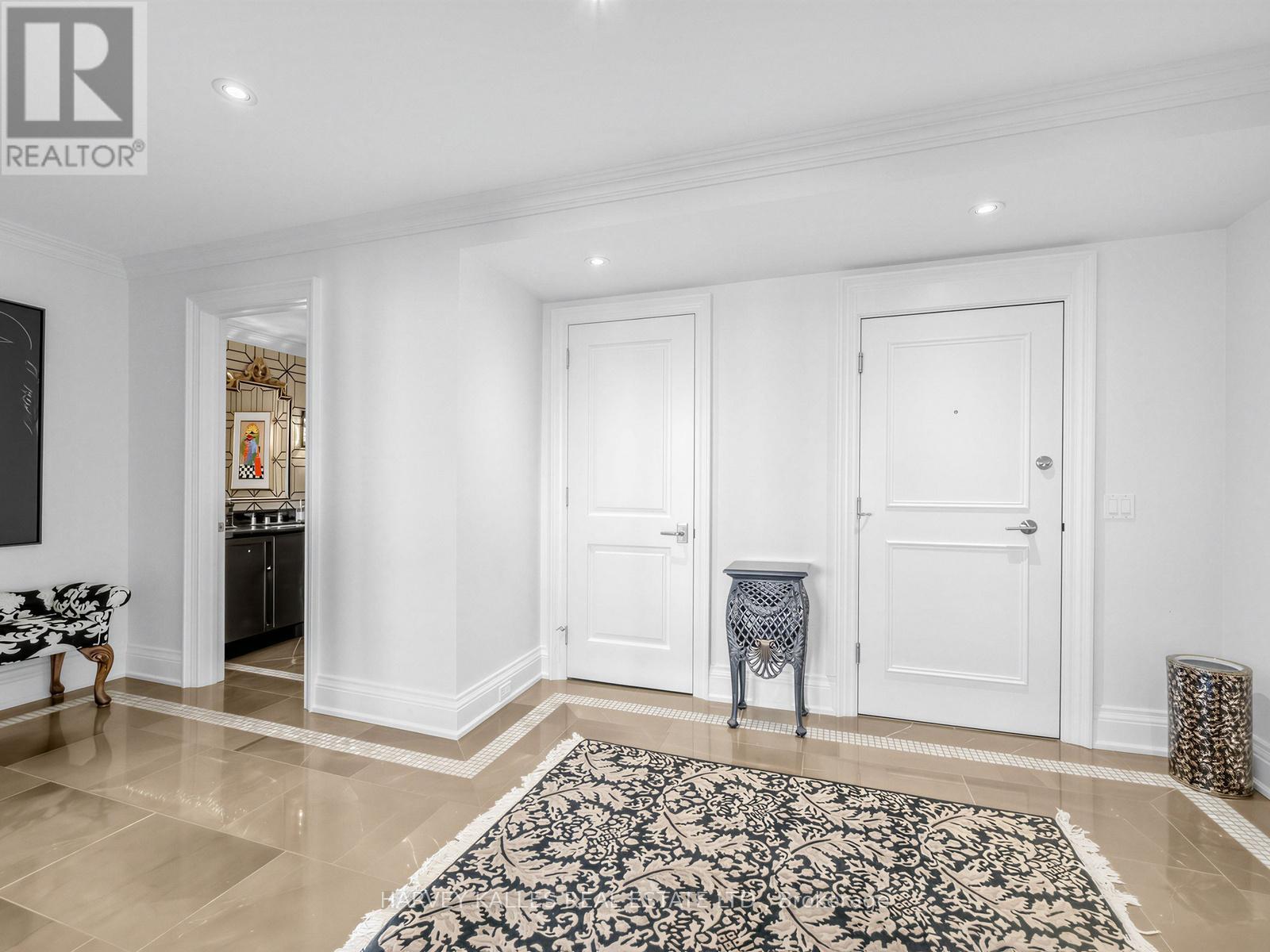 1201 - 500 Avenue Road, Toronto, Ontario  M4V 2J6 - Photo 6 - C12856422