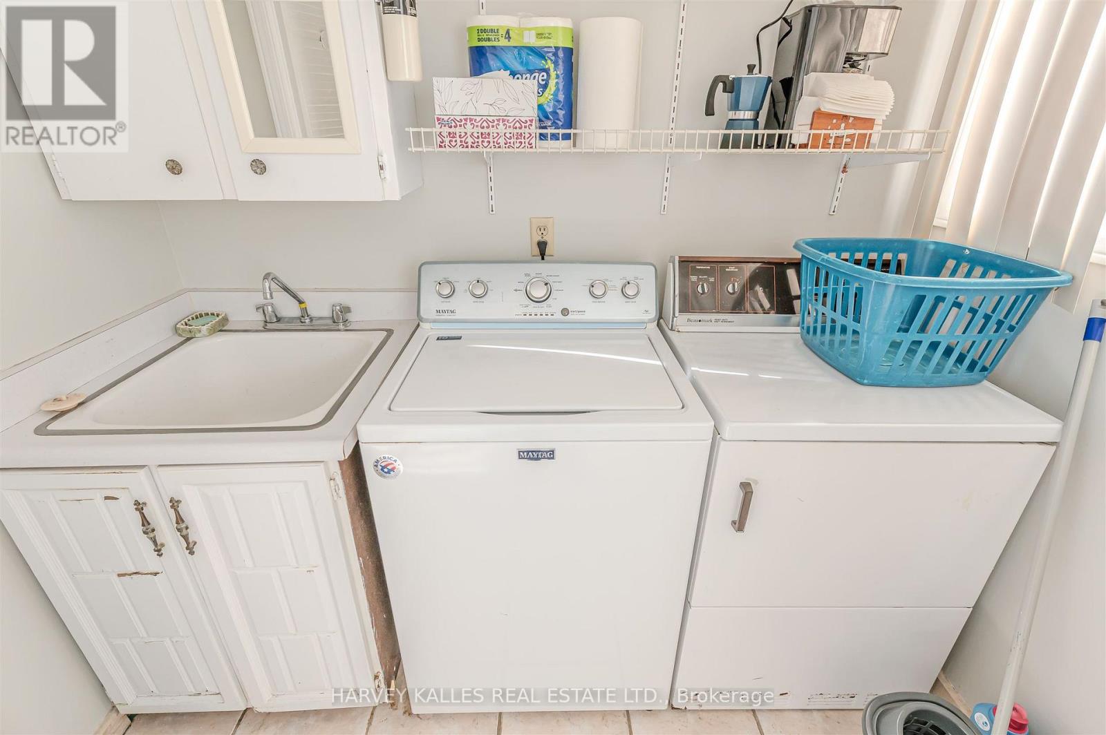 274 Mcgill Street, Mississauga, Ontario  L5A 1V4 - Photo 20 - W12856440