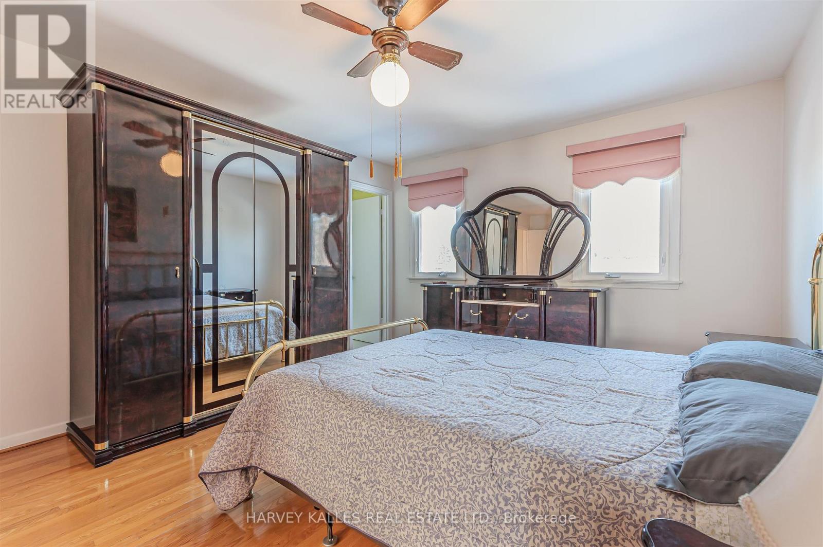 274 Mcgill Street, Mississauga, Ontario  L5A 1V4 - Photo 23 - W12856440