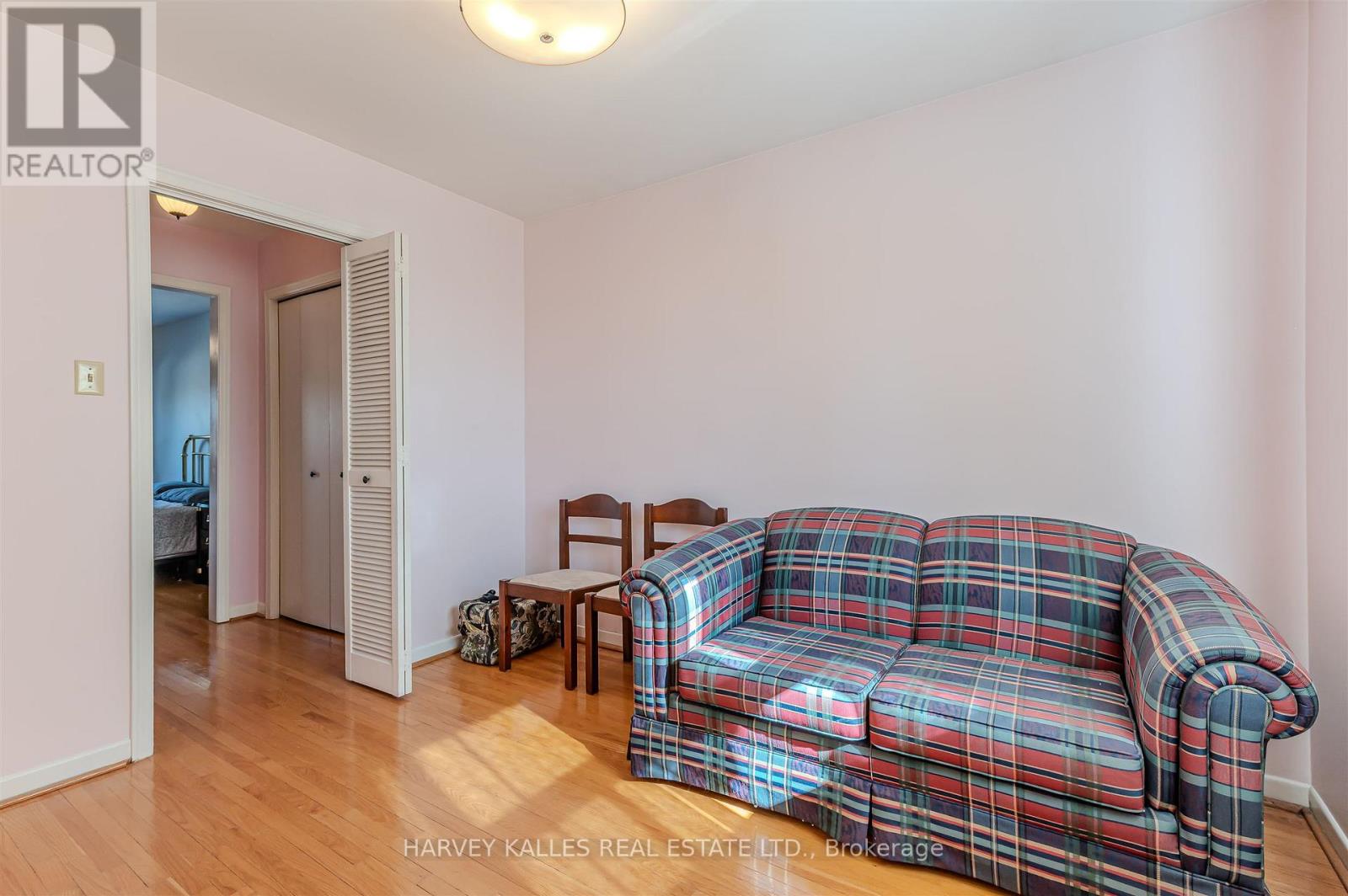 274 Mcgill Street, Mississauga, Ontario  L5A 1V4 - Photo 25 - W12856440