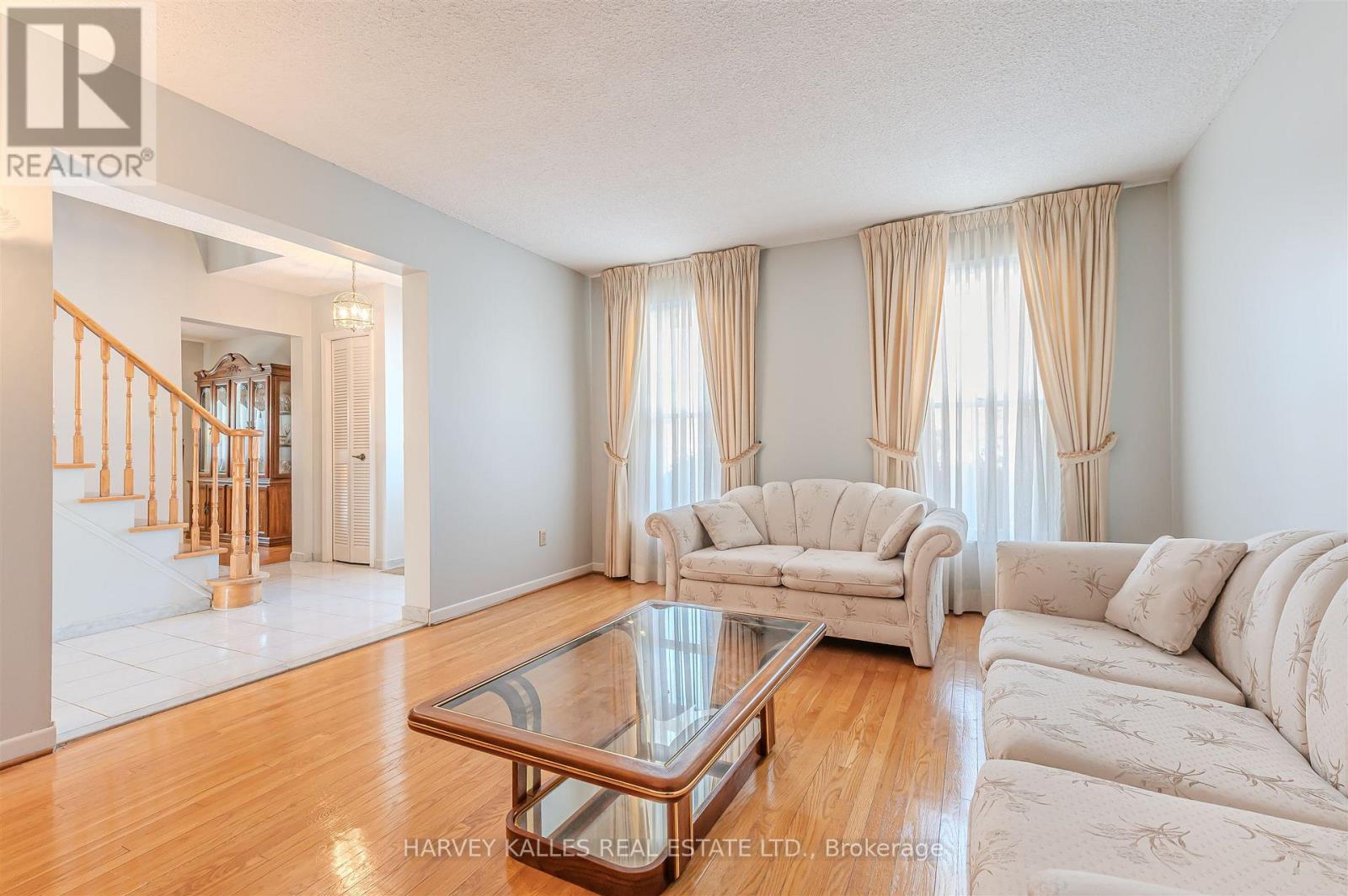 274 Mcgill Street, Mississauga, Ontario  L5A 1V4 - Photo 8 - W12856440