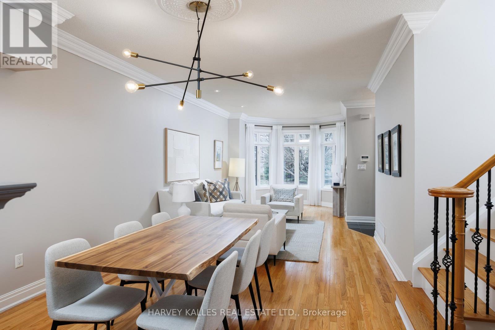 157 St Lawrence Drive, Mississauga, Ontario  L5G 4V2 - Photo 10 - W12859232