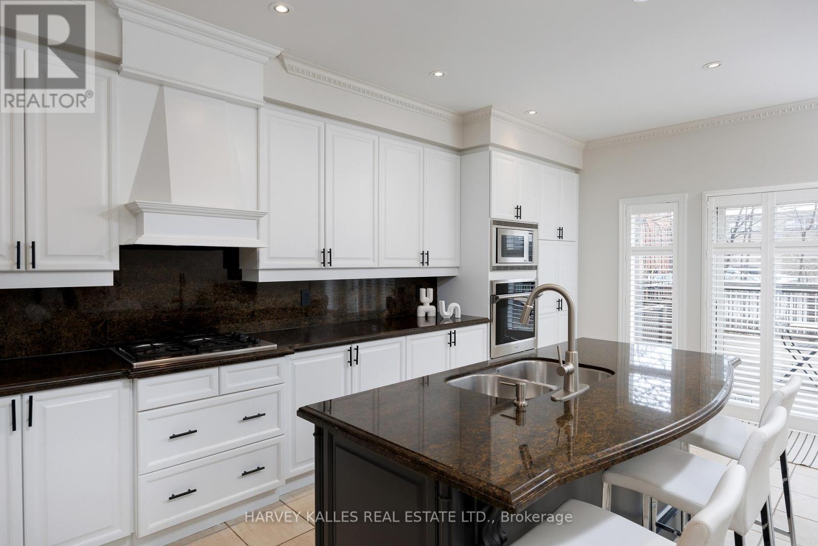 157 St Lawrence Drive, Mississauga, Ontario  L5G 4V2 - Photo 15 - W12859232