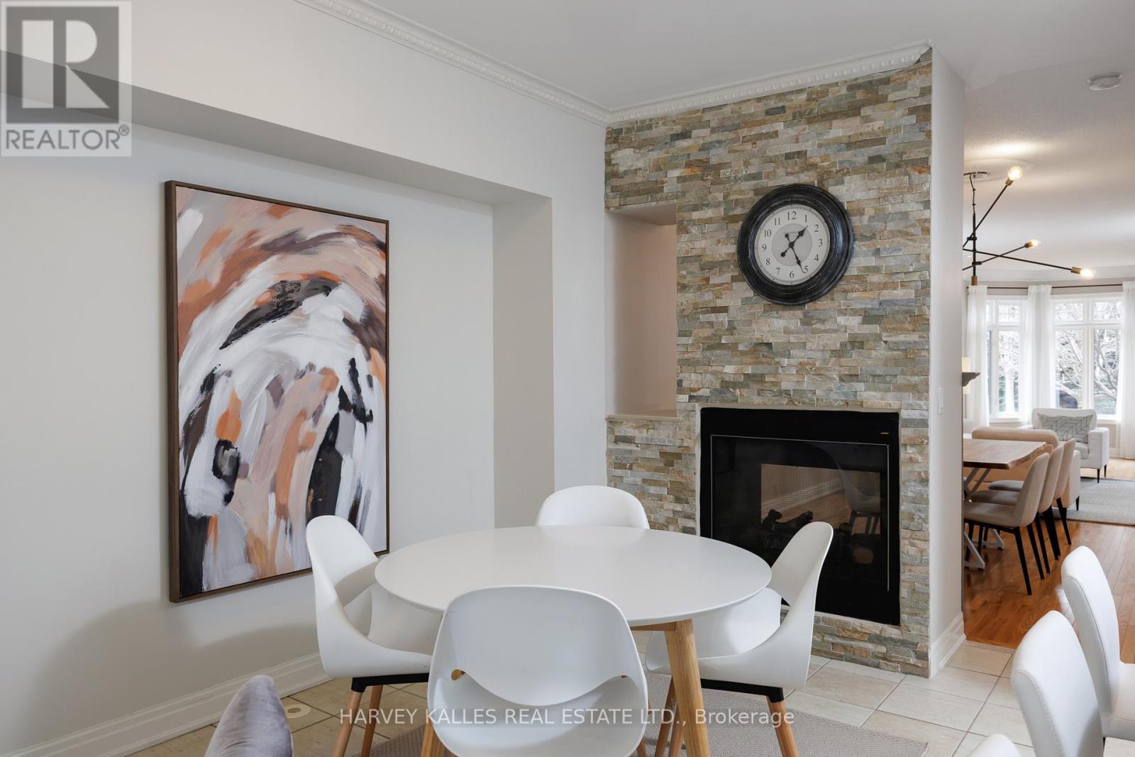 157 St Lawrence Drive, Mississauga, Ontario  L5G 4V2 - Photo 17 - W12859232