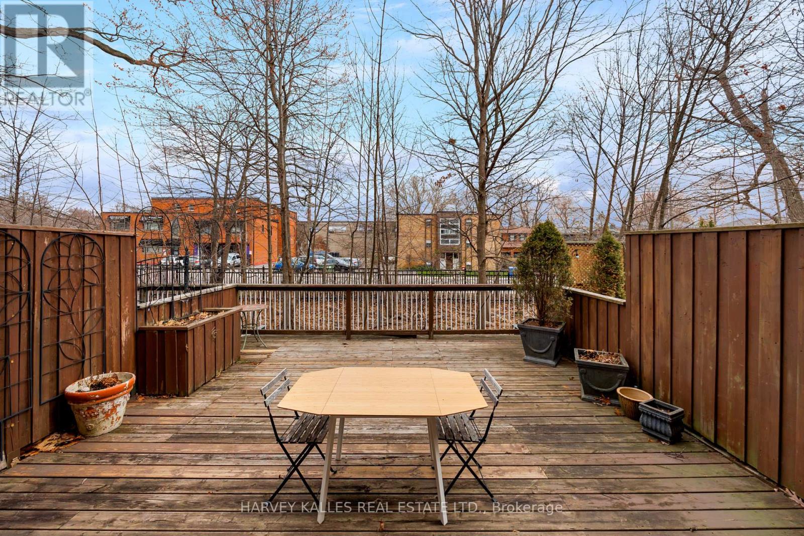 157 St Lawrence Drive, Mississauga, Ontario  L5G 4V2 - Photo 22 - W12859232