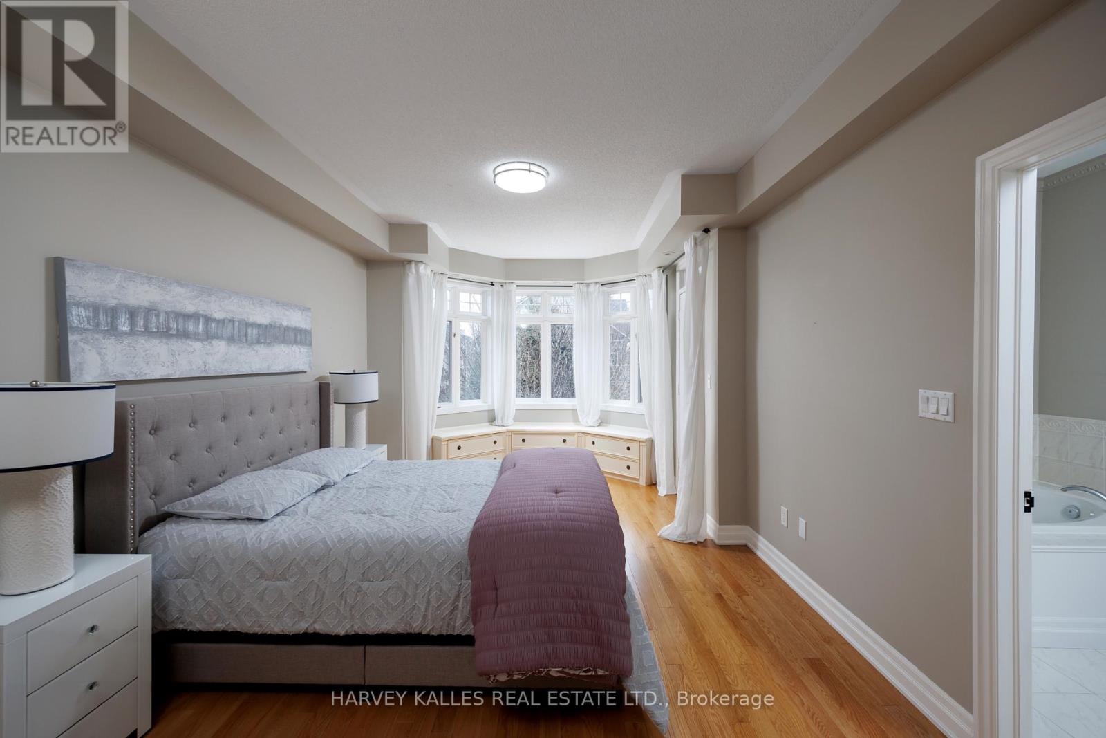 157 St Lawrence Drive, Mississauga, Ontario  L5G 4V2 - Photo 27 - W12859232