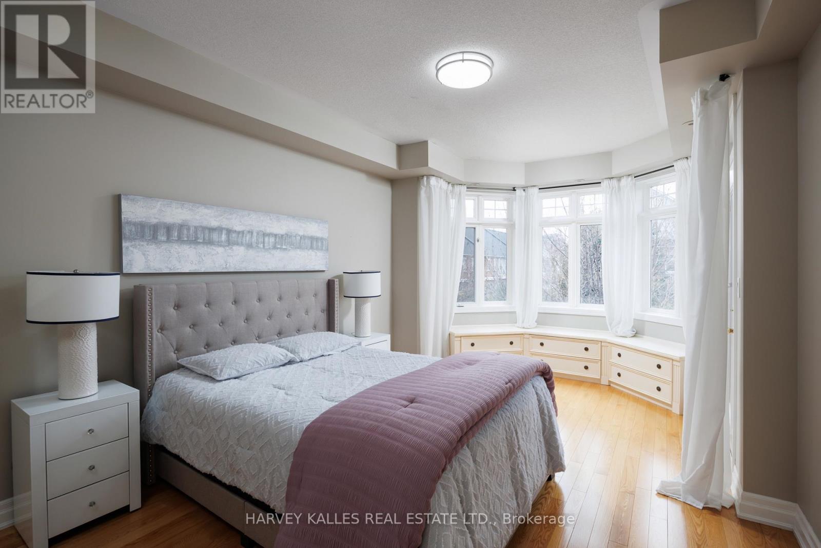 157 St Lawrence Drive, Mississauga, Ontario  L5G 4V2 - Photo 35 - W12859232