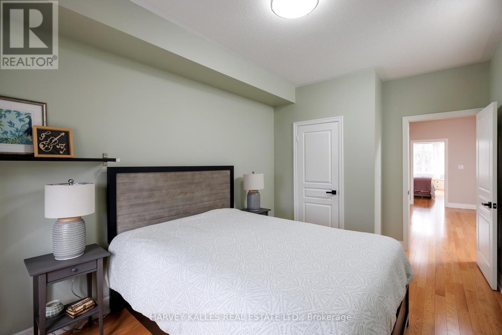 157 St Lawrence Drive, Mississauga, Ontario  L5G 4V2 - Photo 38 - W12859232