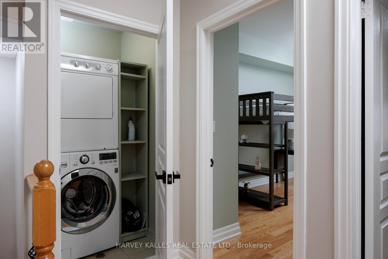 157 St Lawrence Drive, Mississauga, Ontario  L5G 4V2 - Photo 43 - W12859232