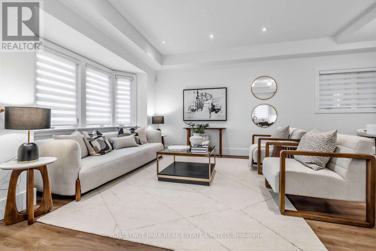 736 Glencairn Avenue, Toronto, Ontario  M6B 2A1 - Photo 6 - C12860576