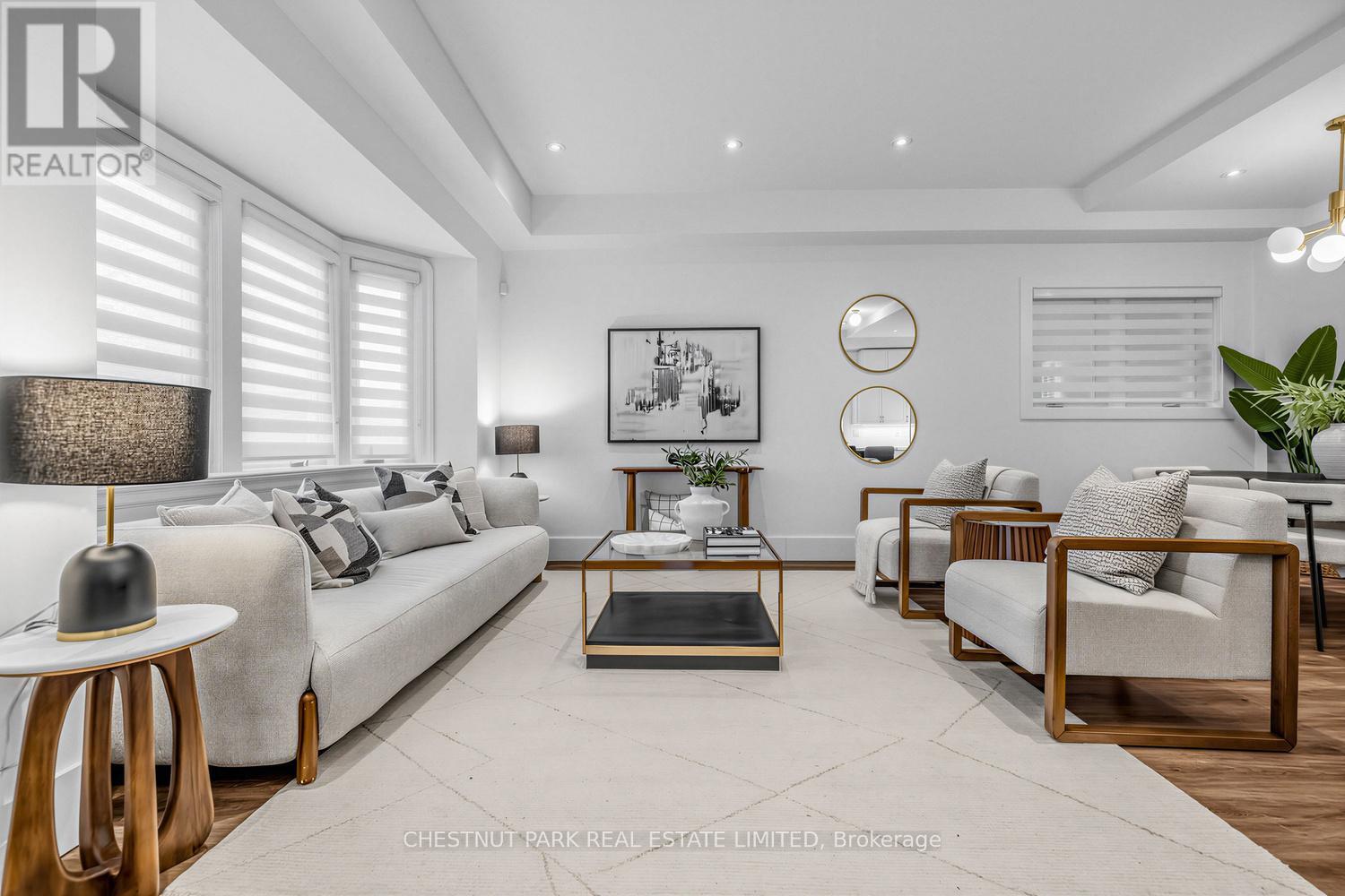 736 Glencairn Avenue, Toronto, Ontario  M6B 2A1 - Photo 7 - C12860576