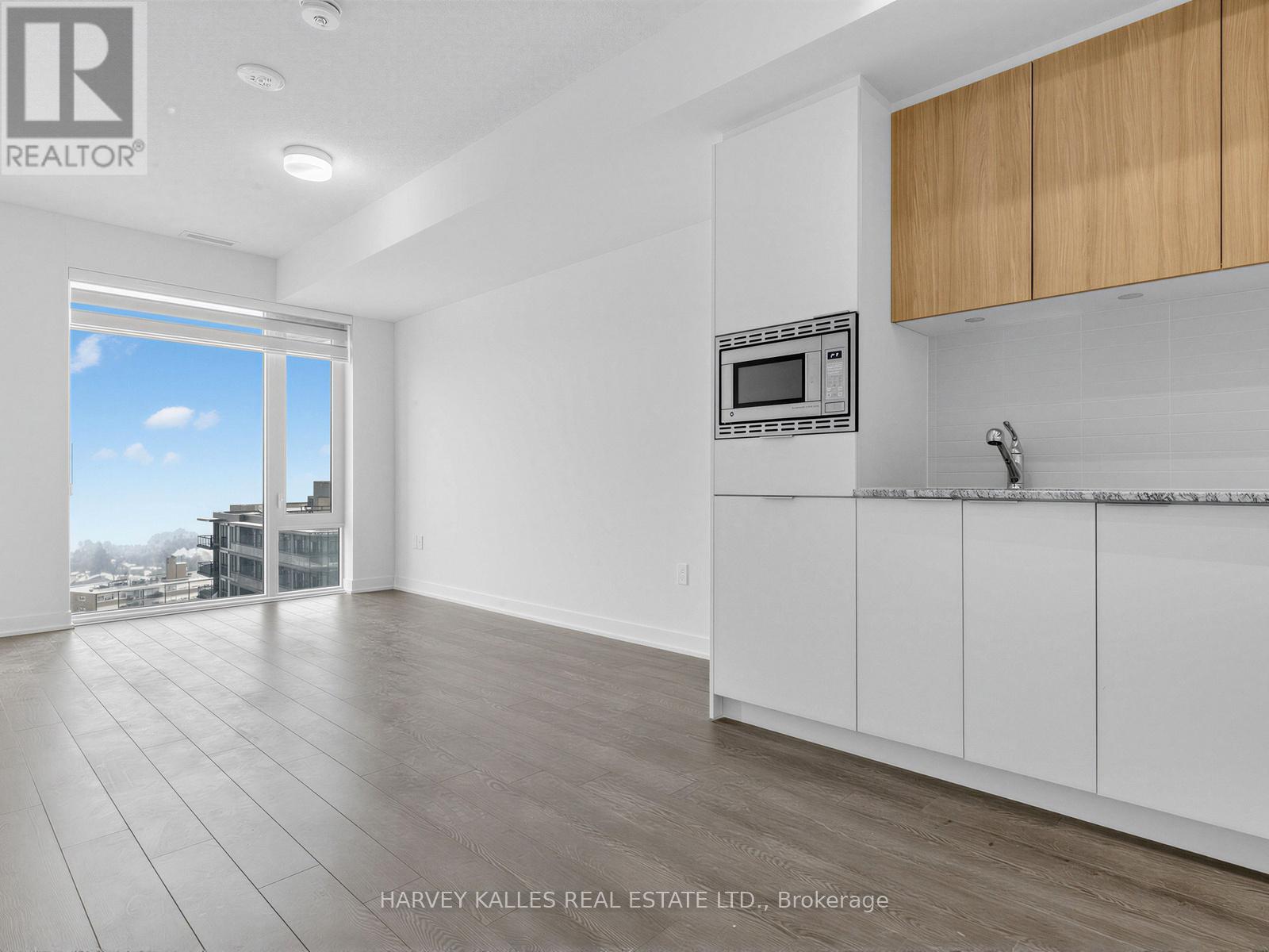 1310 - 50 O'neill Road, Toronto, Ontario  M3C 0R1 - Photo 8 - C12860600