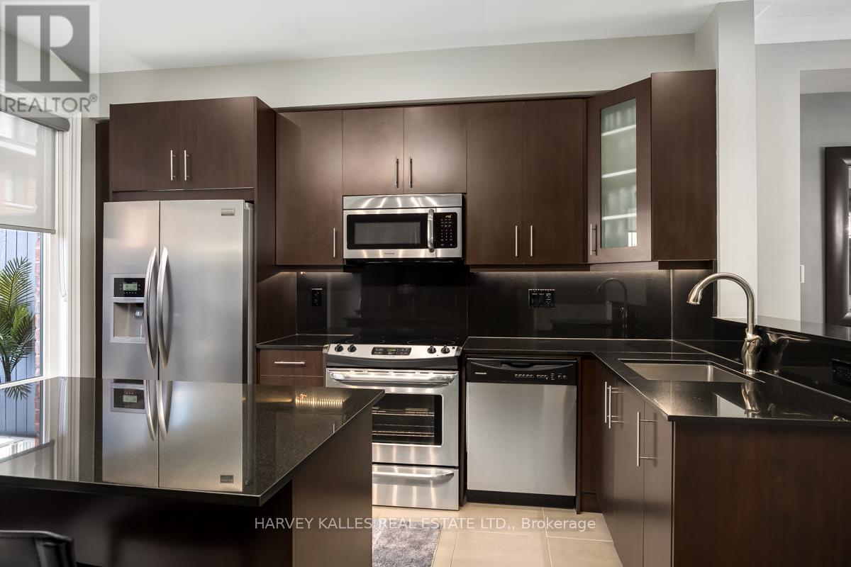 16 Powseland Crescent, Vaughan, Ontario  L4L 0C5 - Photo 12 - N12863026