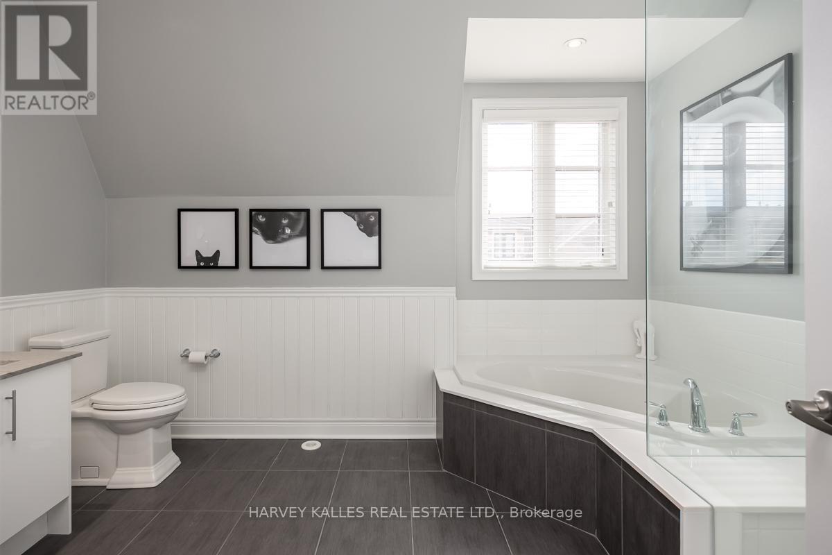 16 Powseland Crescent, Vaughan, Ontario  L4L 0C5 - Photo 20 - N12863026