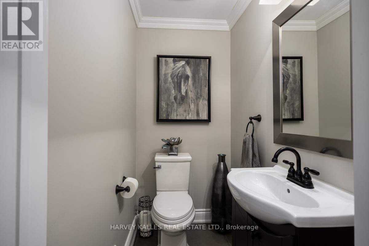 16 Powseland Crescent, Vaughan, Ontario  L4L 0C5 - Photo 36 - N12863026