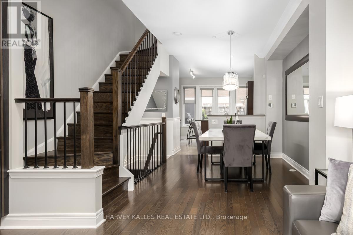 16 Powseland Crescent, Vaughan, Ontario  L4L 0C5 - Photo 9 - N12863026