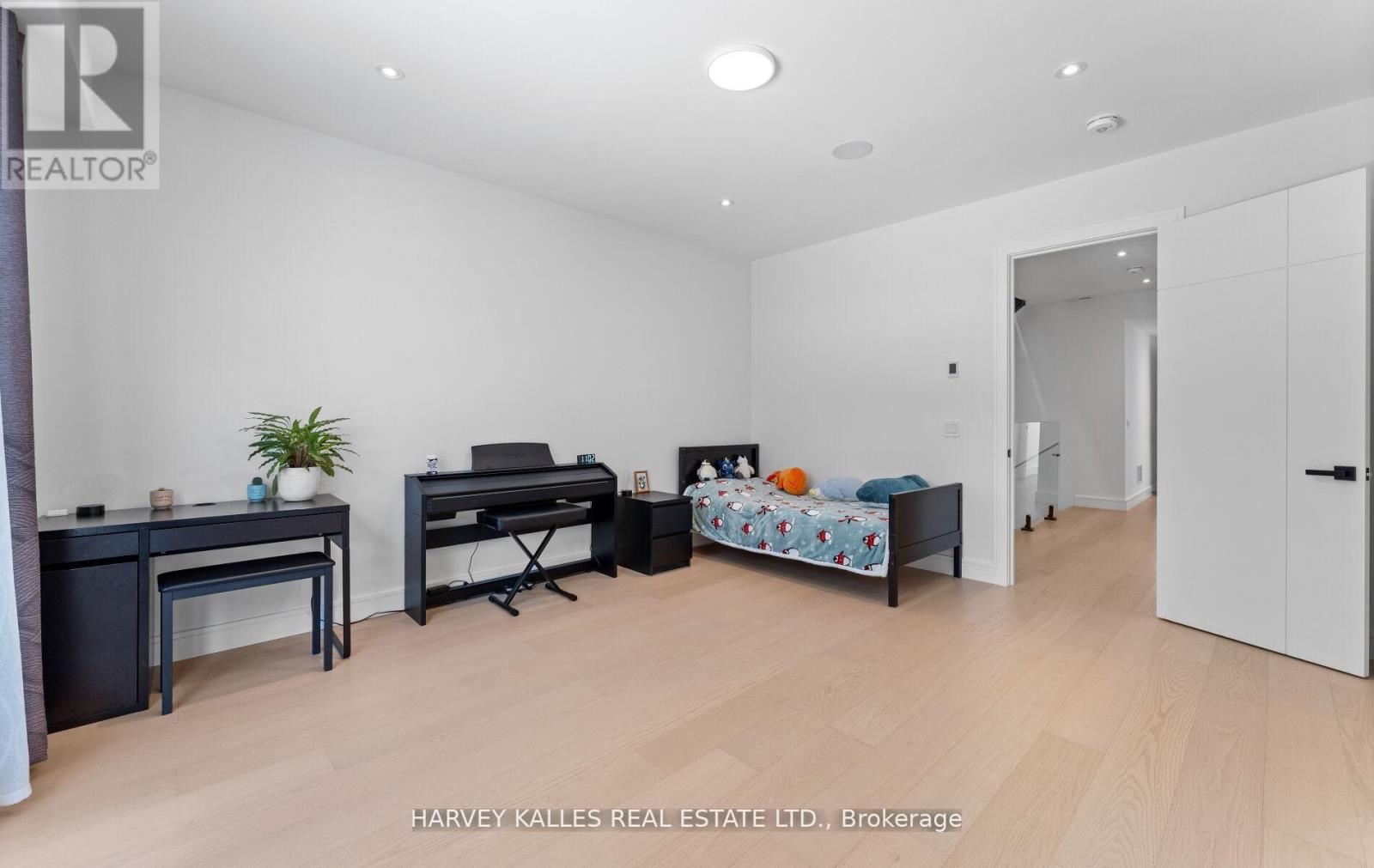 656 Oriole Parkway, Toronto, Ontario  M4R 2C4 - Photo 18 - C12863602