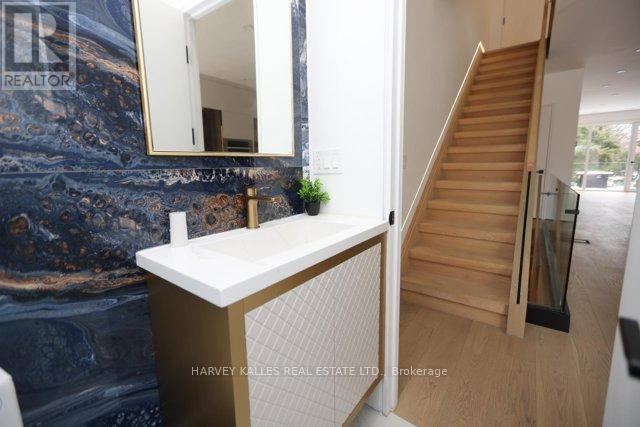 2970a Bayview Avenue, Toronto, Ontario  M2N 5K7 - Photo 33 - C12865226