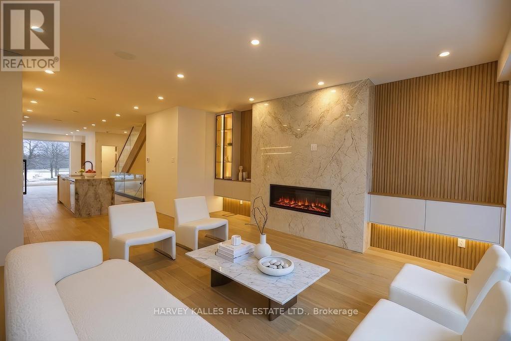 2970a Bayview Avenue, Toronto, Ontario  M2N 5K7 - Photo 4 - C12865226