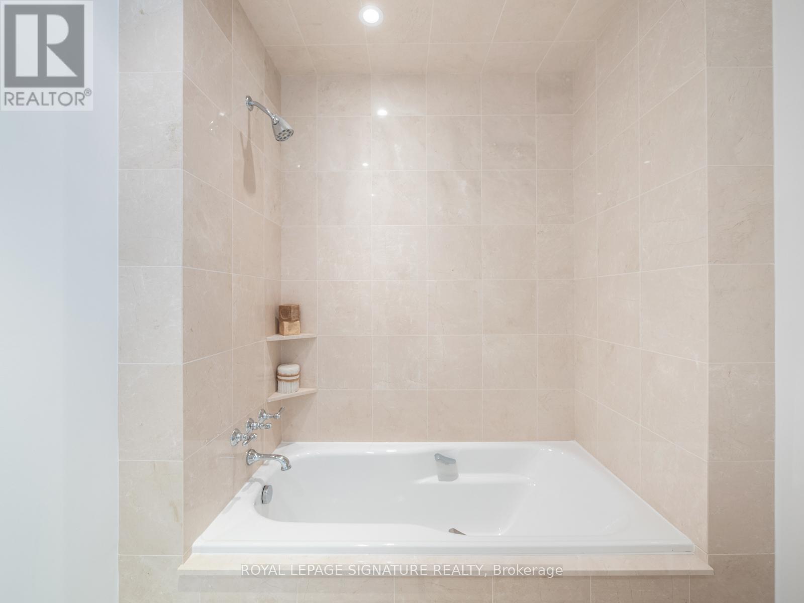 64 Old Forest Hill Road, Toronto, Ontario  M5P 2R2 - Photo 31 - C12865234