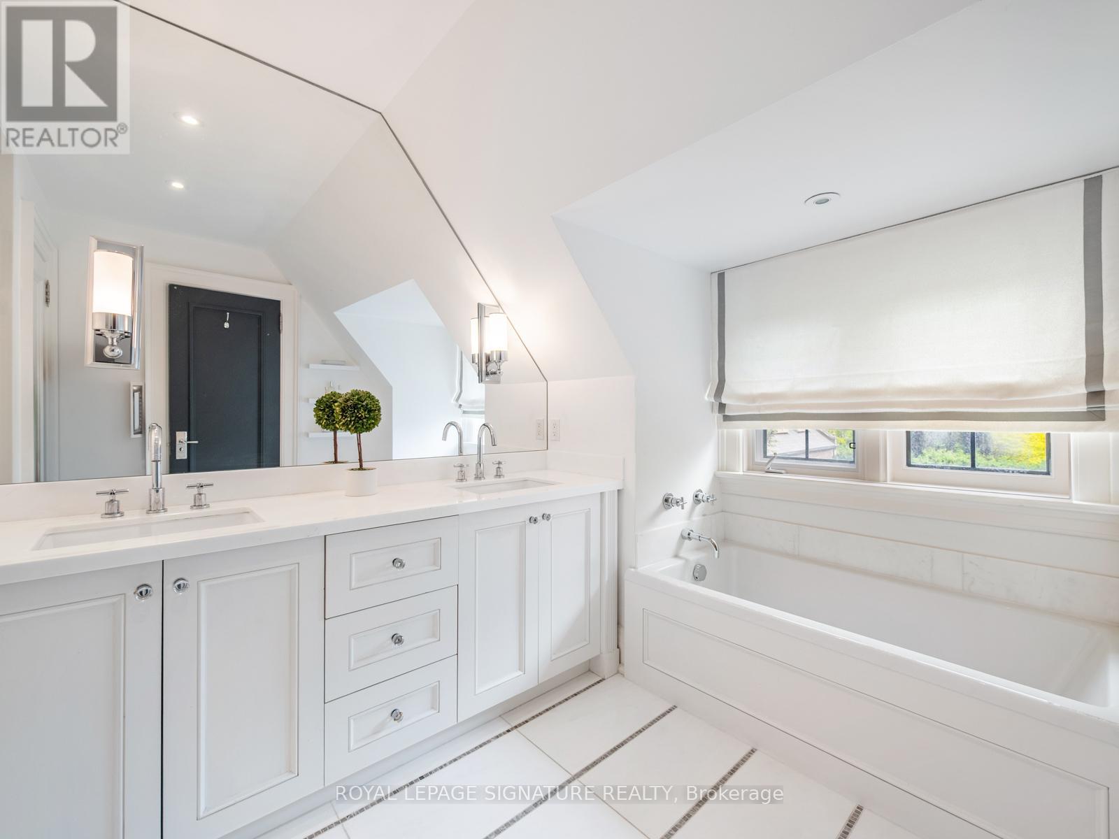 64 Old Forest Hill Road, Toronto, Ontario  M5P 2R2 - Photo 38 - C12865234