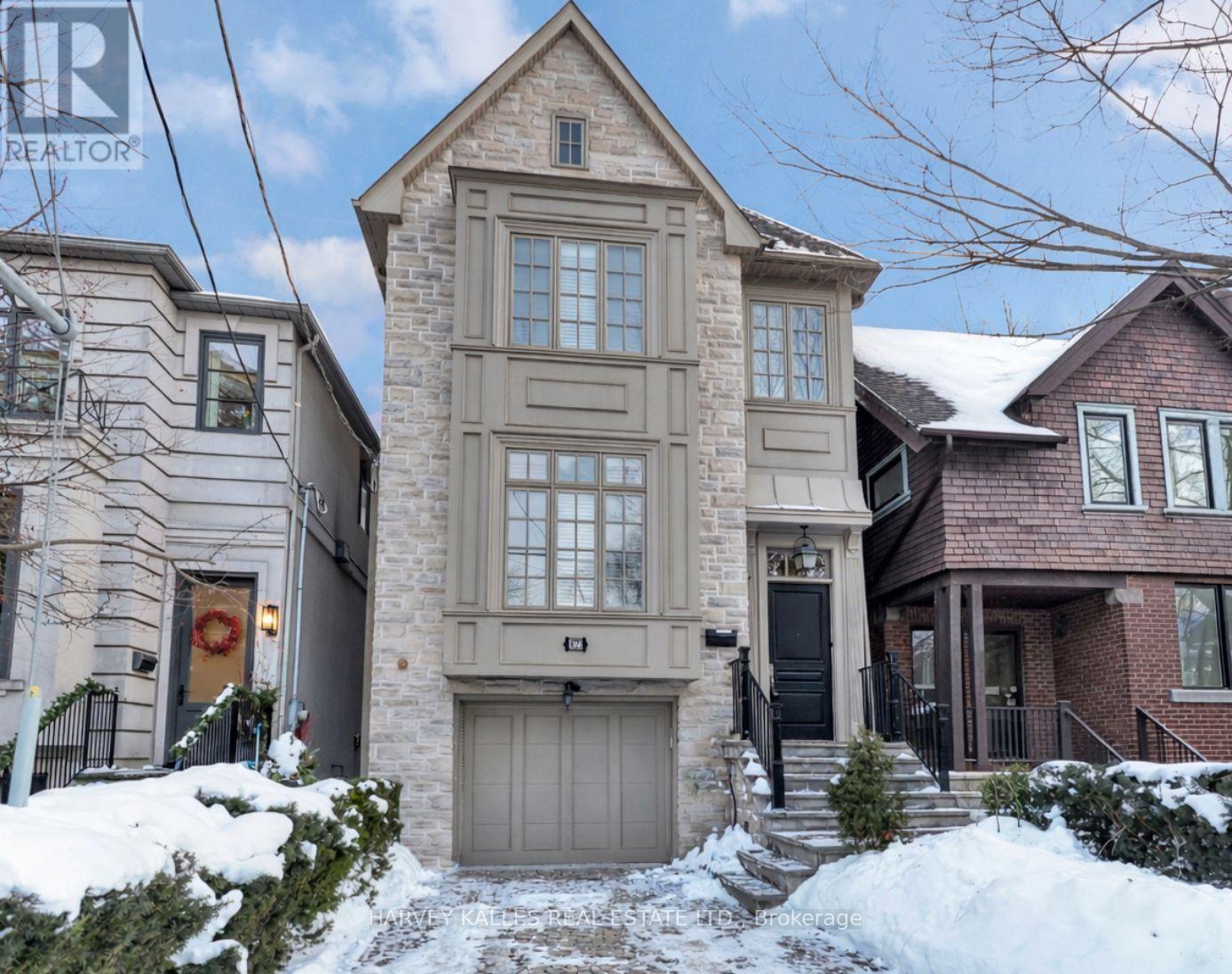 39 GORMLEY AVENUE, Toronto, Ontario