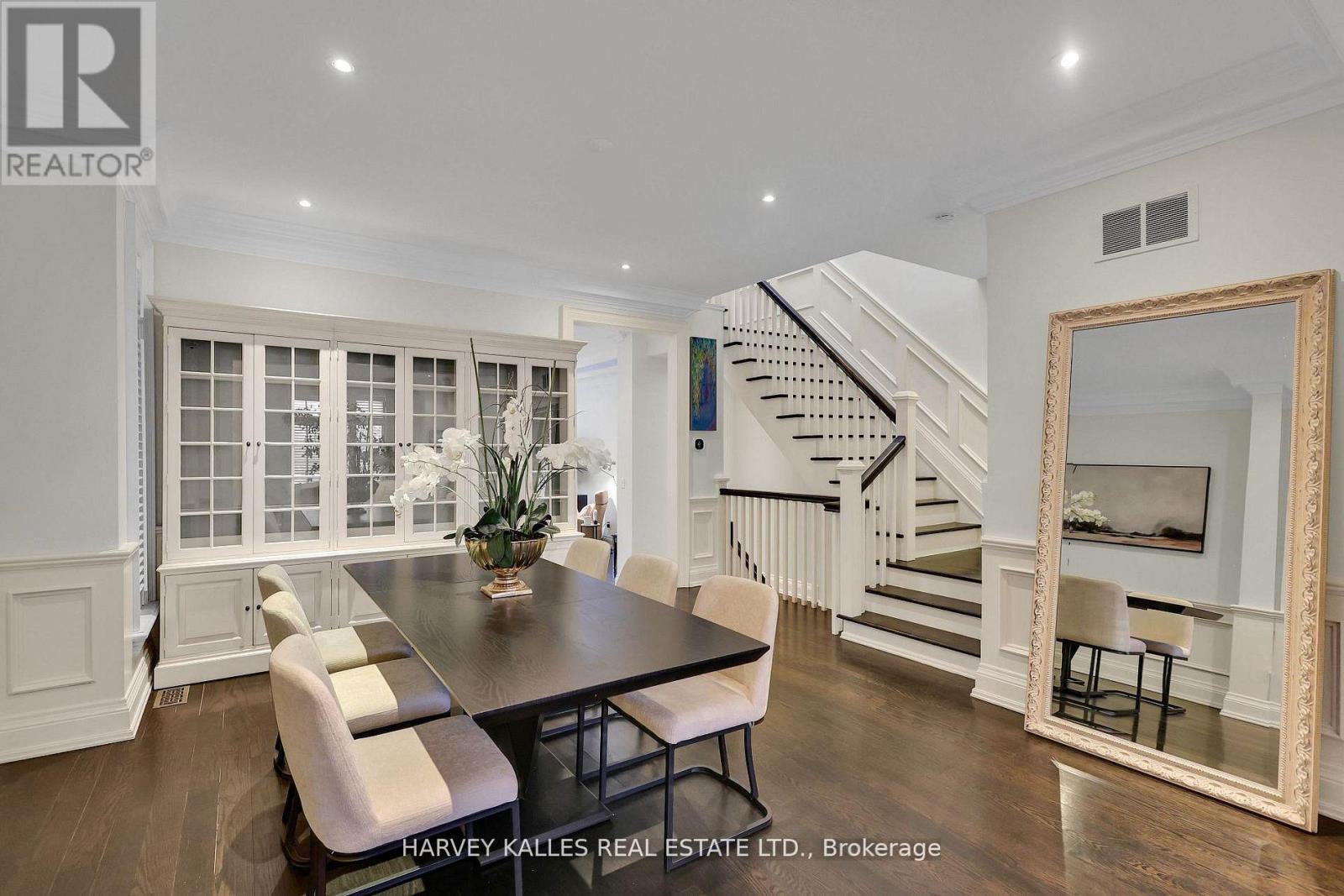 39 Gormley Avenue, Toronto, Ontario  M4V 1Y9 - Photo 10 - C12866604