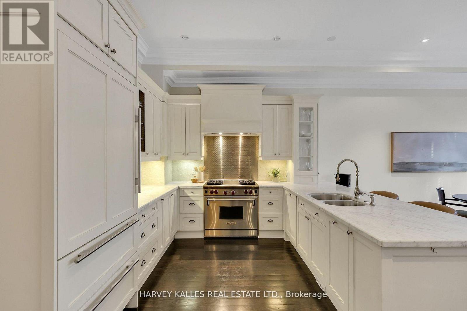 39 Gormley Avenue, Toronto, Ontario  M4V 1Y9 - Photo 14 - C12866604