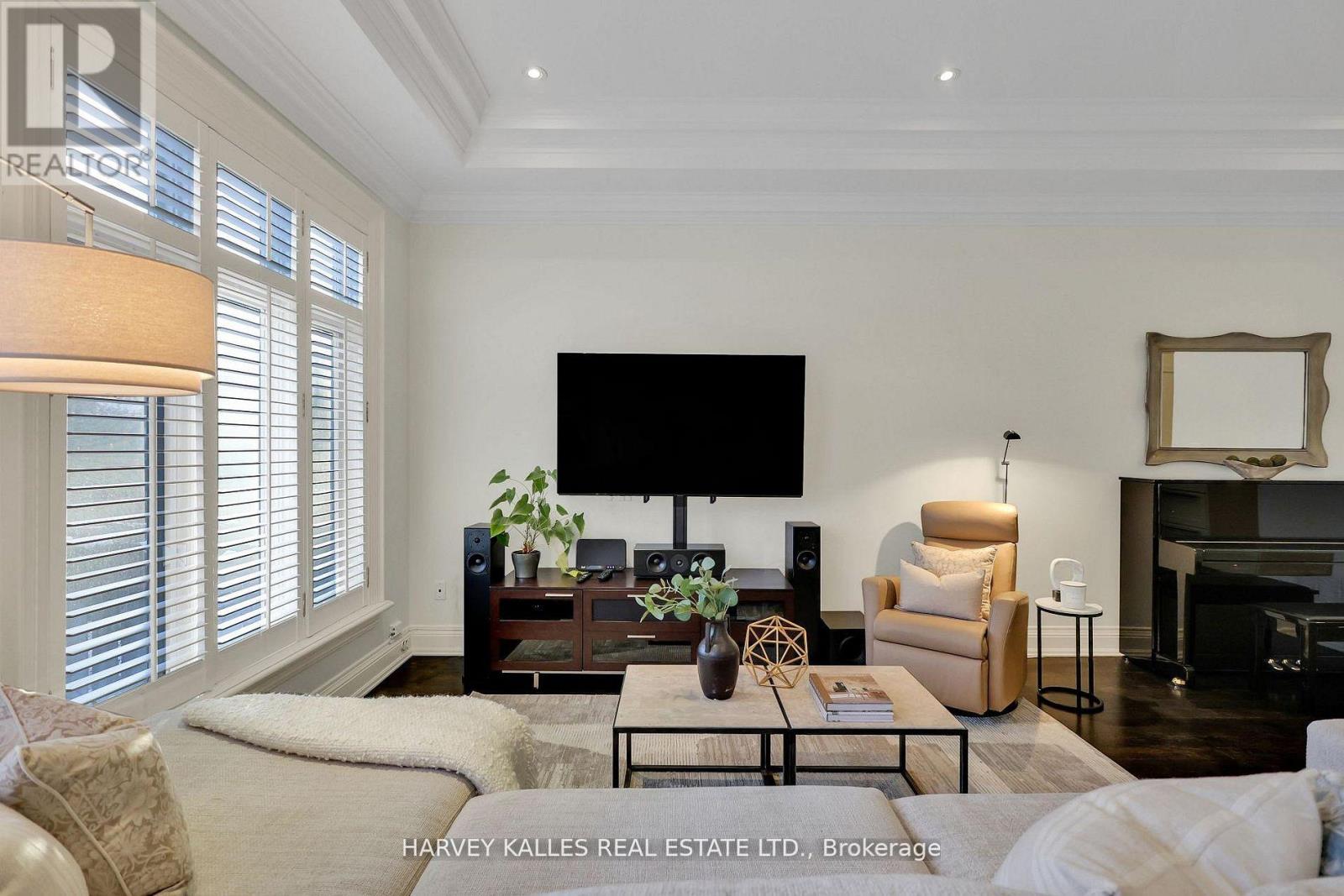 39 Gormley Avenue, Toronto, Ontario  M4V 1Y9 - Photo 20 - C12866604