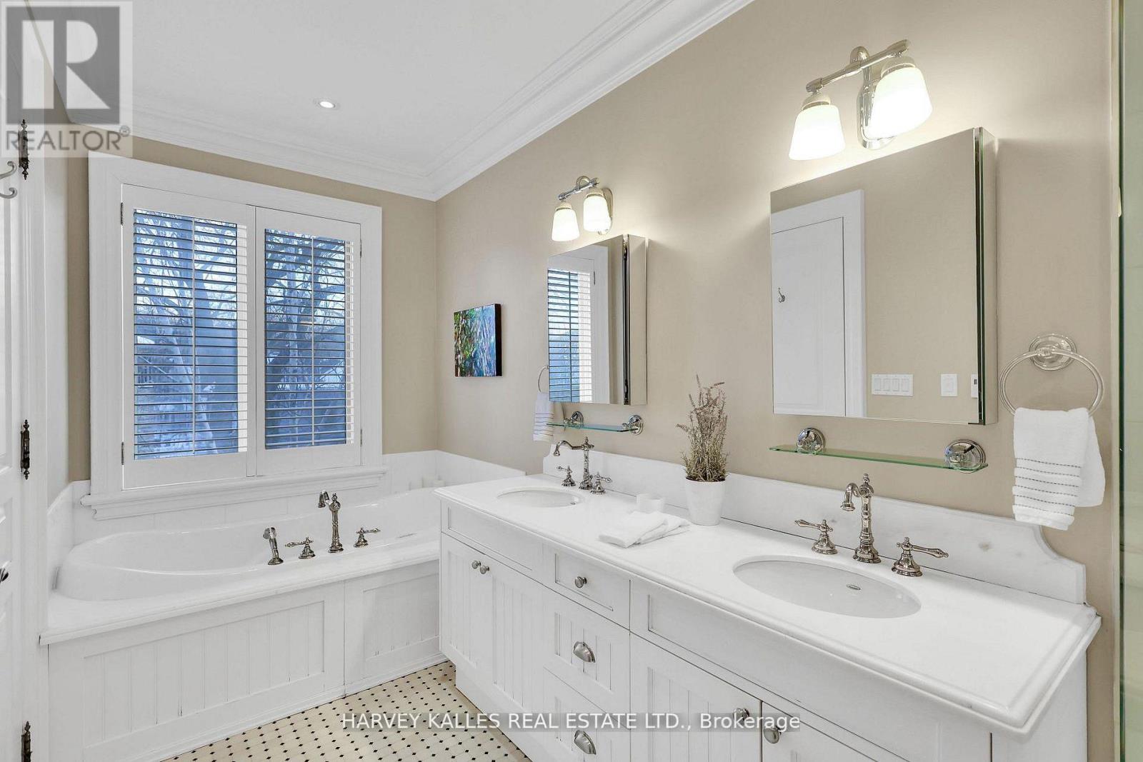 39 Gormley Avenue, Toronto, Ontario  M4V 1Y9 - Photo 32 - C12866604